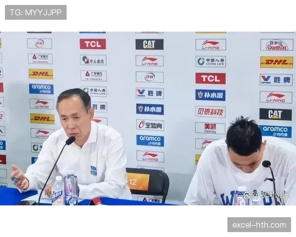 张琳芃家里车库堆成了豪车展厅,平时在球场上那个拼劲儿简直是换了个人? 张琳芃家里车库堆成了豪车展厅,平时在球场上那个拼劲儿简直是换了个人?
